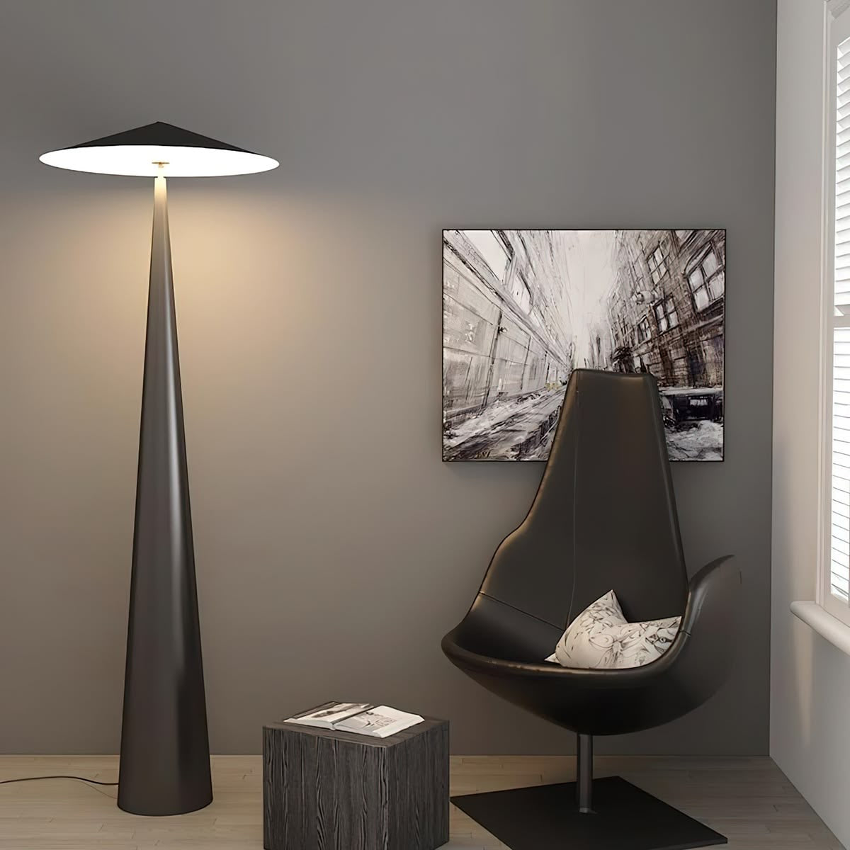 Modern Black Cone Floor Lamp – Minimalist Designer Standing Light