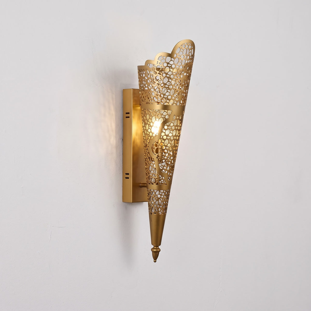 Moroccan Gold Wall Sconce Light – Brass-Look Stainless Steel Torch Light Fixture – Traditional Carved Lattice Wall Lam