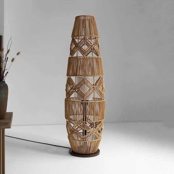 Rattan Floor Lamp – Handmade Hemp Rope Chinese Retro Standing Lamp for Living Room & Bedroom