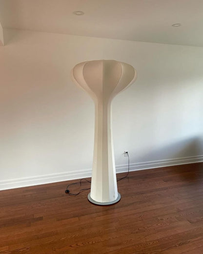 Modern Mushroom Floor Lamp – Sculptural Paper Standing Lamp