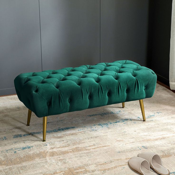 Luxury Velvet Storage Ottoman Bench with Gold Metal Legs – 90 × 45 × 45 cm
