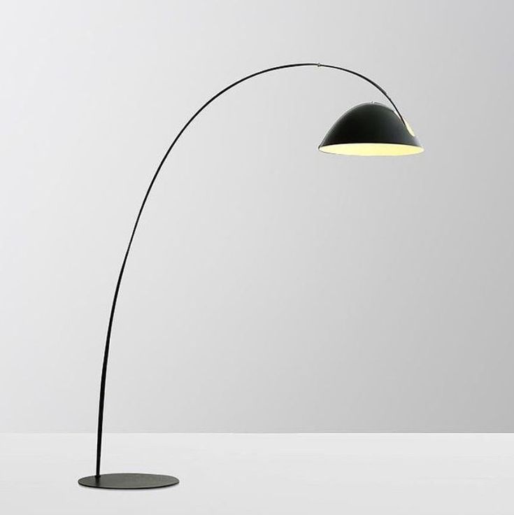 Modern Adjustable Swivel Floor Lamp – High Pole Black Standing Light for Living Room & Bedroom